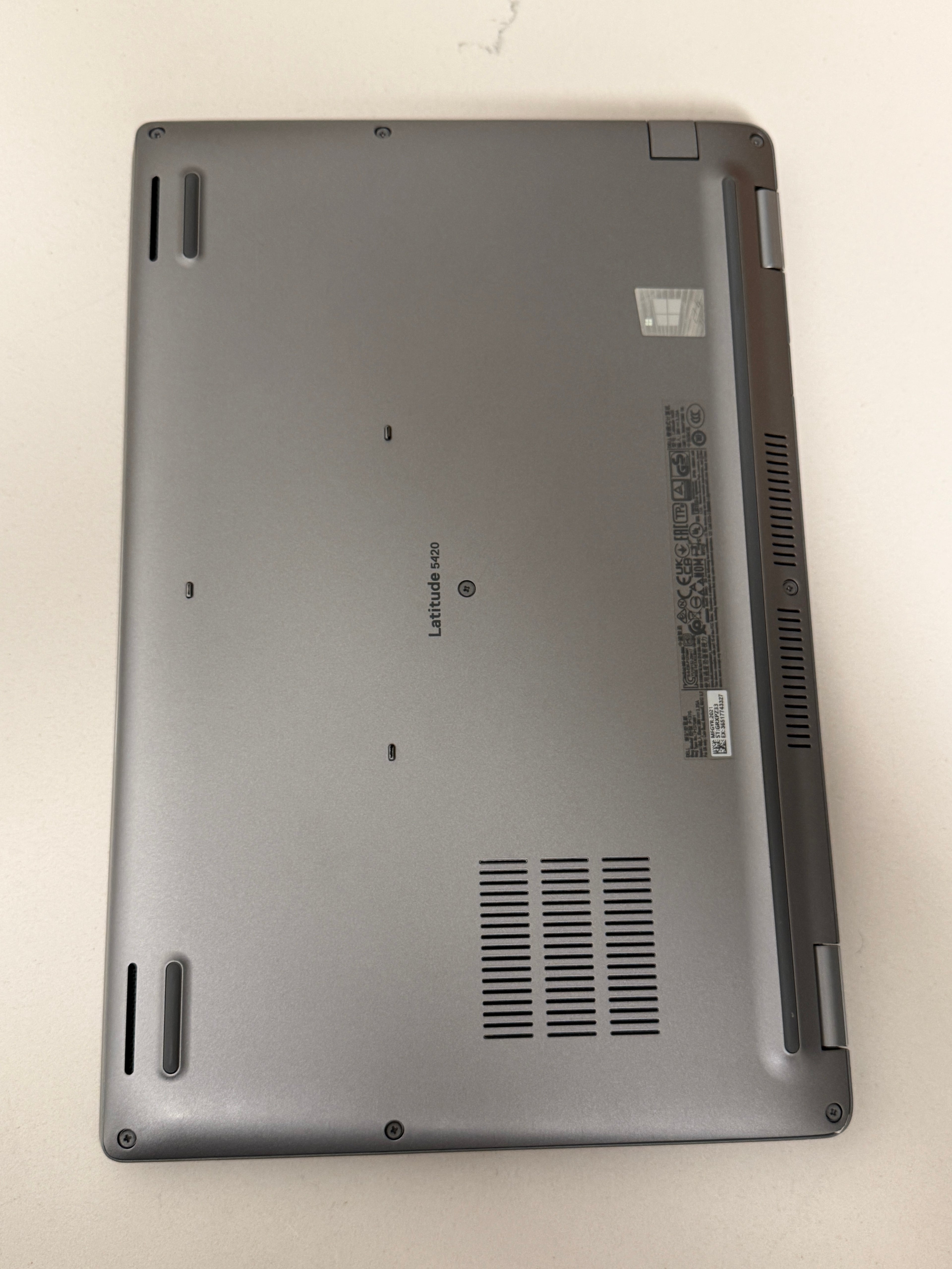 DELL LATITUDE 5420 | CORE I5-1135G7 | 256GB | 16GB | OS/POWER ADAPTER