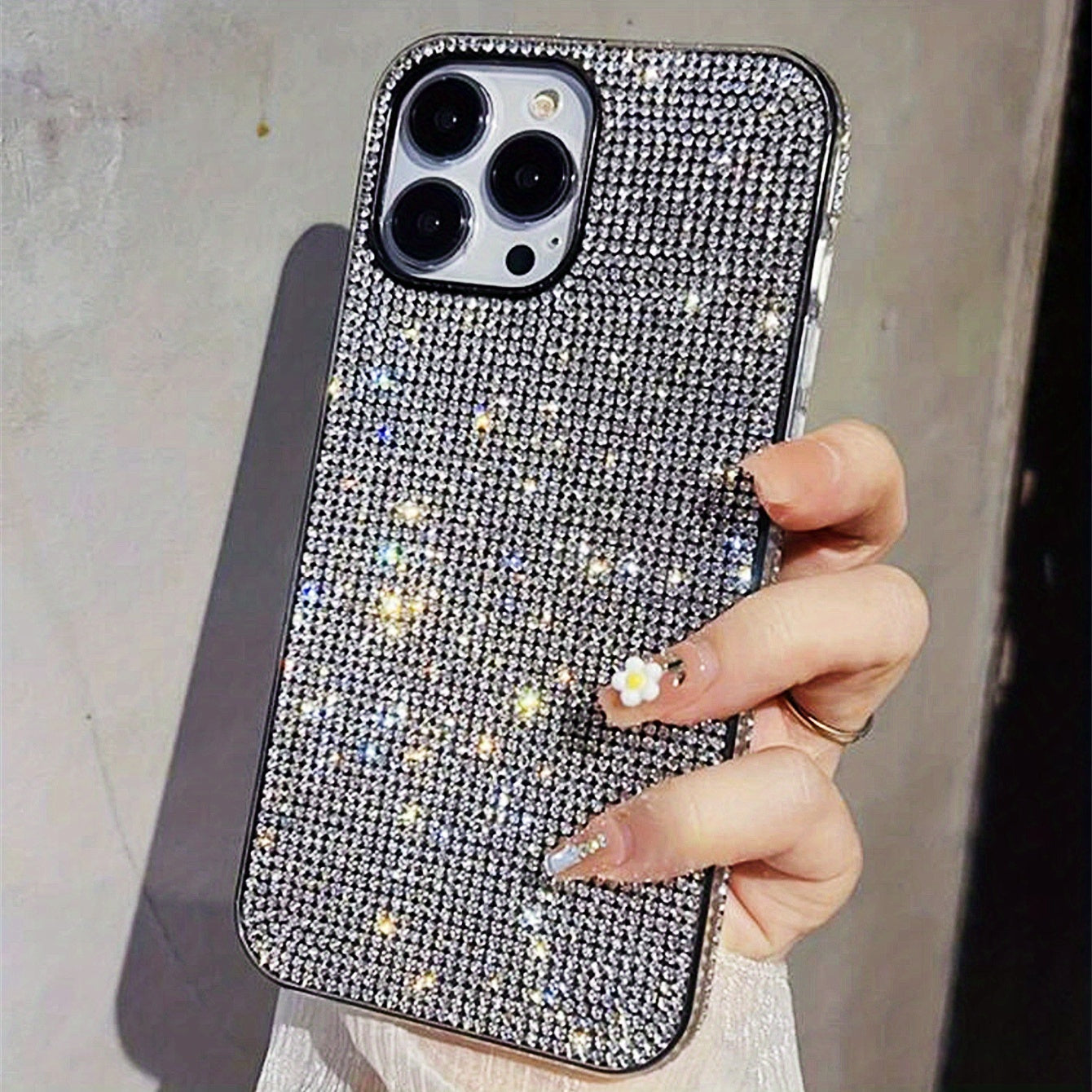Luxury Diamond iPhone Case – Sparkling Crystal Cover for iPhone