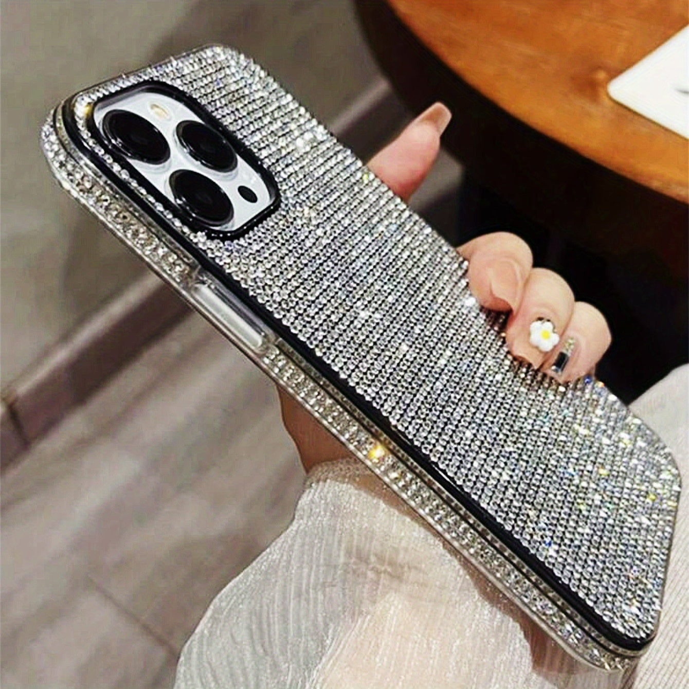 Luxury Diamond iPhone Case – Sparkling Crystal Cover for iPhone