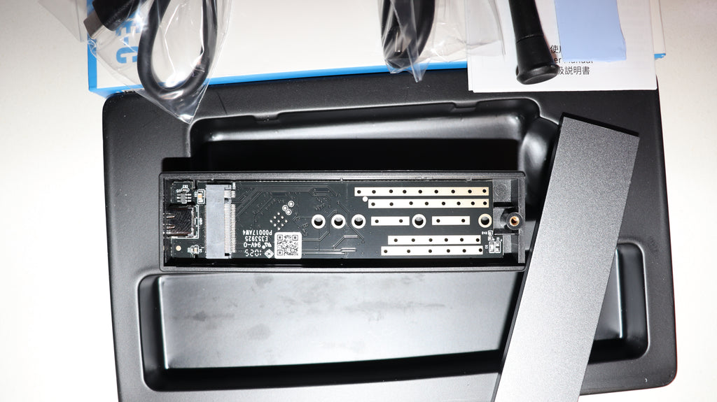 Blazing 10Gbps Speed – ORICO M.2 NVMe/SATA SSD Enclosure, USB 3.1 Gen 2